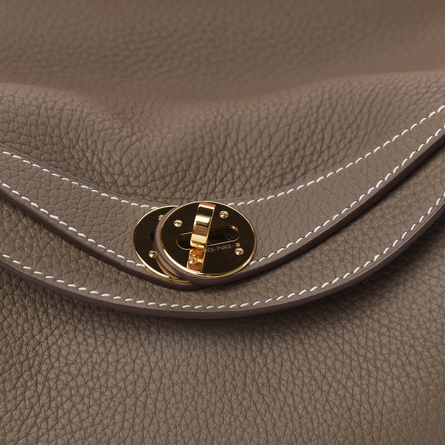 Hermes Taurillon Clemence Lindy 26 Etoupe 9 of 10