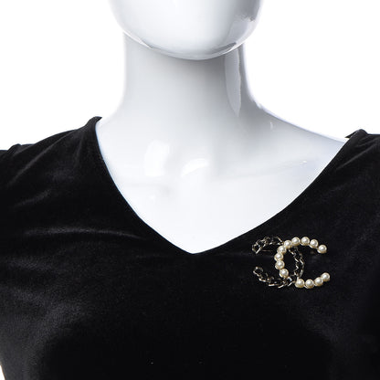 Chanel Lambskin Pearl CC Chain Brooch Black Gold 2 of 5