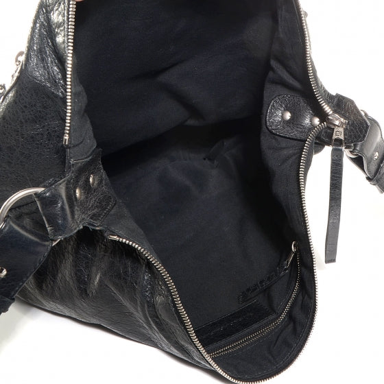 Agneau Mens Day Messenger Black