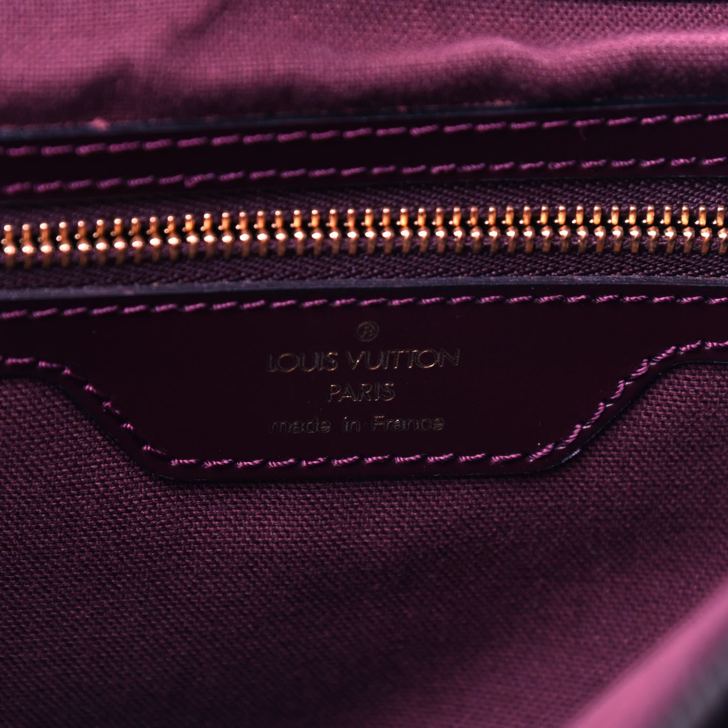 Louis Vuitton Taiga Viktor Messenger Bag Acajou 5 of 10