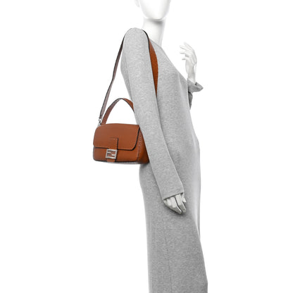 Fendi Cuoio Roma Sellerissima Nappa Sintetica Tape Stitch Baguette Brandy 2 of 11