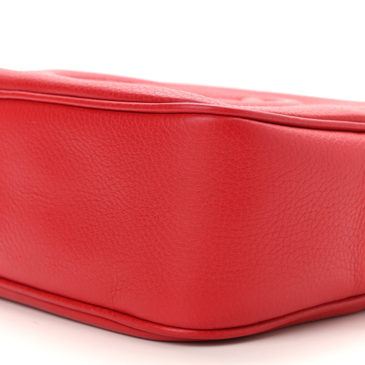 Pebbled Calfskin Small Soho Disco Bag Tabasco Red