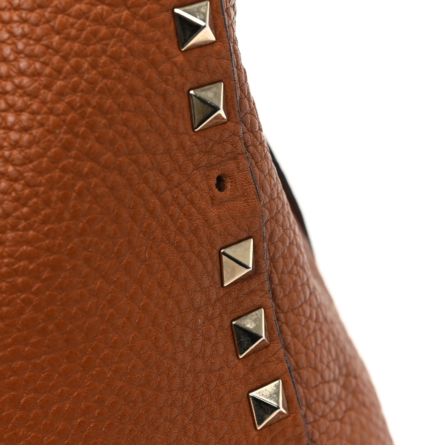 Pebbled Calfskin Large Rockstud Flip-Lock Messenger Bag Light Cuir