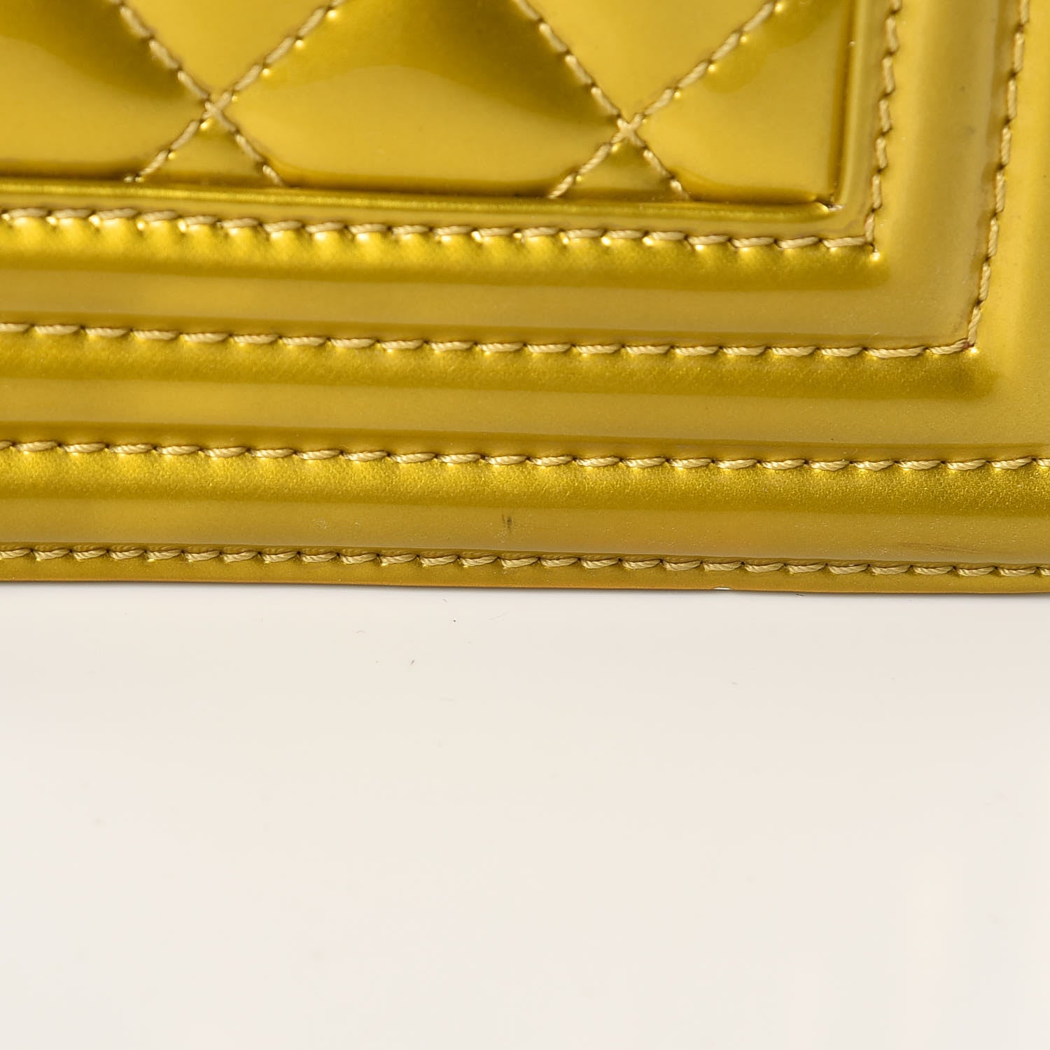 Chanel Metallic Patent Calfskin Quilted Medium Boy Flap Gold 22 of 22