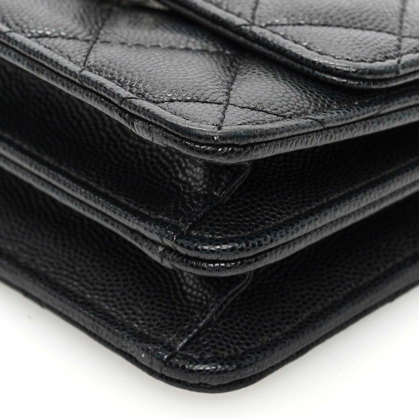 Caviar Quilted Pick Me Up Clutch With Chain Black