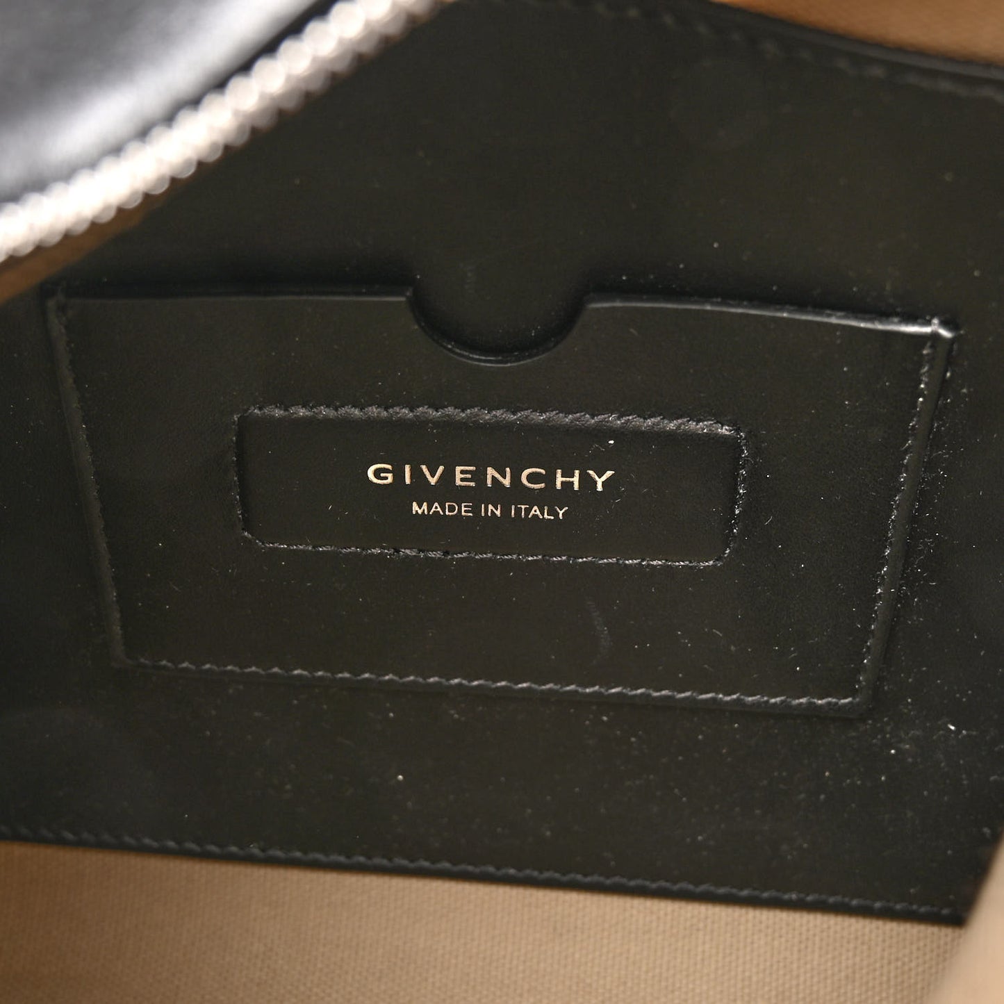 Smooth Calfskin Small Soft Antigona Black