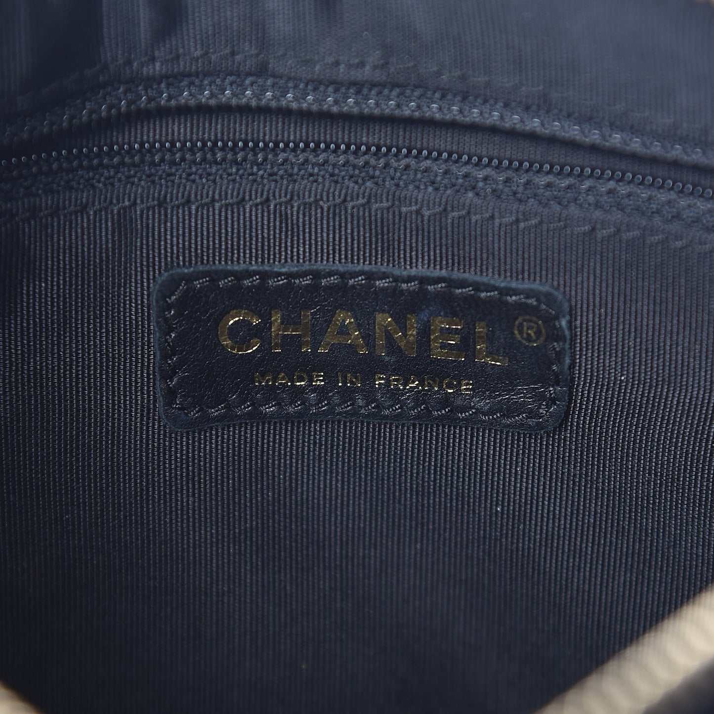 Caviar Quilted CC Shoulder Bag Black