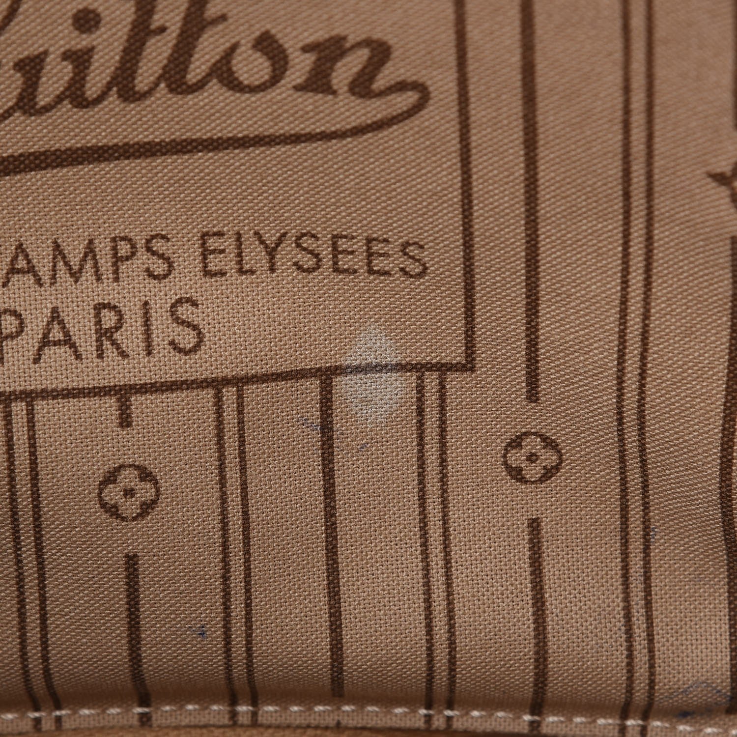 Louis Vuitton Monogram Neverfull MM 9 of 14