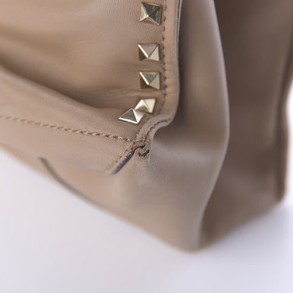 Valentino Garavani Nappa Medium Rockstud Soft Tote Soft Noisette 17 of 19