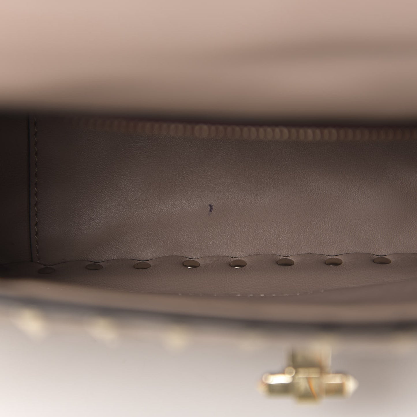 Lambskin Medium Rockstud Spike Shoulder Bag Poudre