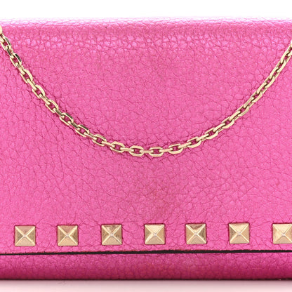 Valentino Garavani Metallic Pebbled Calfskin Rockstud Flap Wallet On Chain Peony 9 of 12
