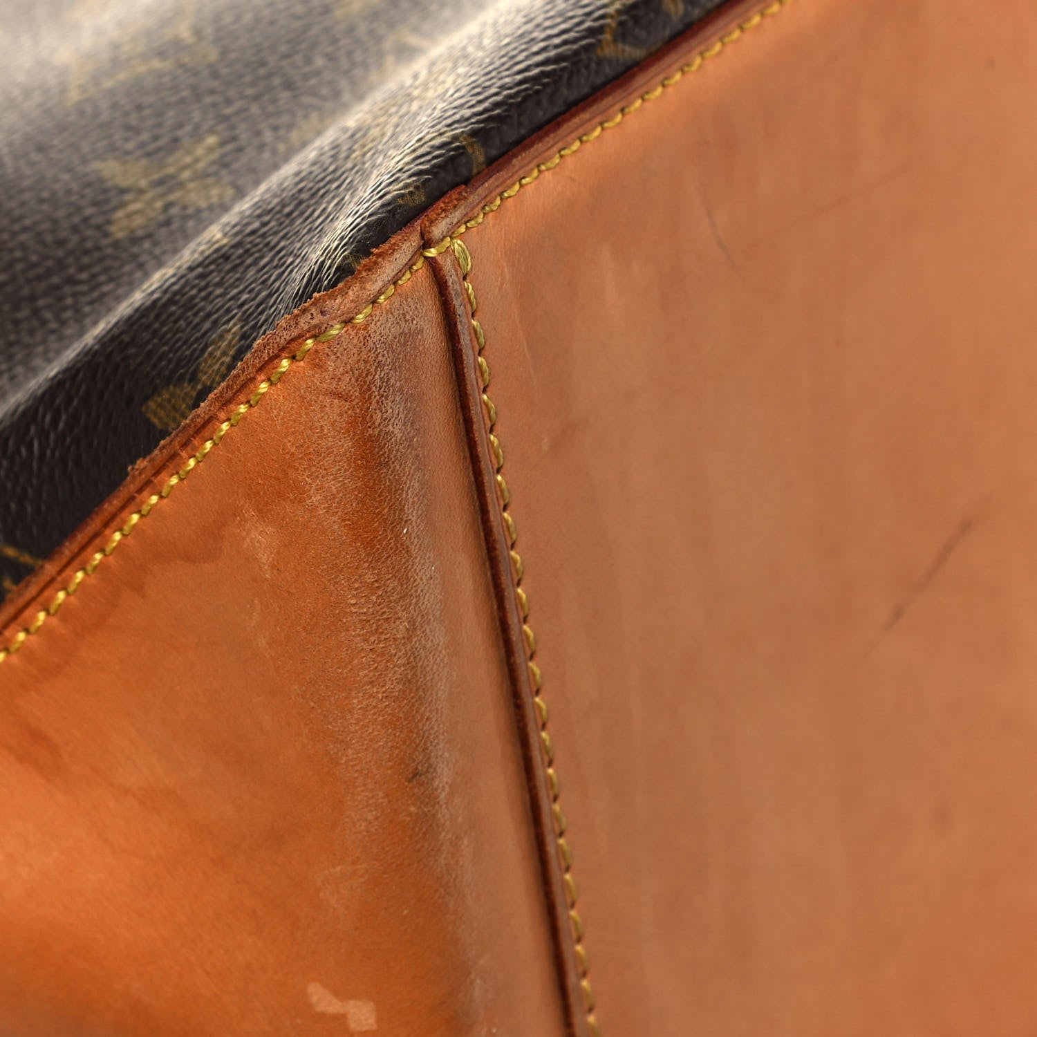Louis Vuitton Monogram Cabas Mezzo 10 of 18