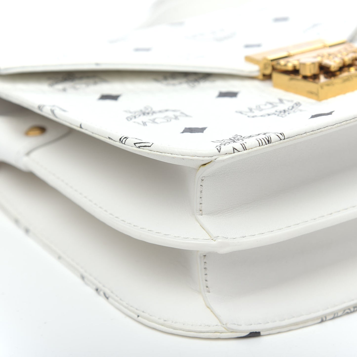 Visetos Small Patricia Crossbody Bag White
