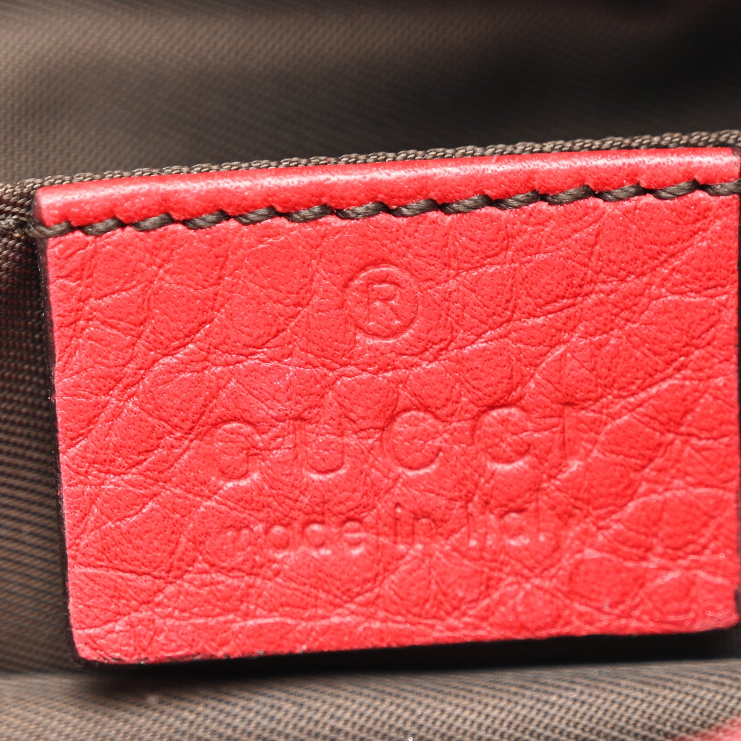 Pebbled Calfskin Soho Small Cosmetic Case Red