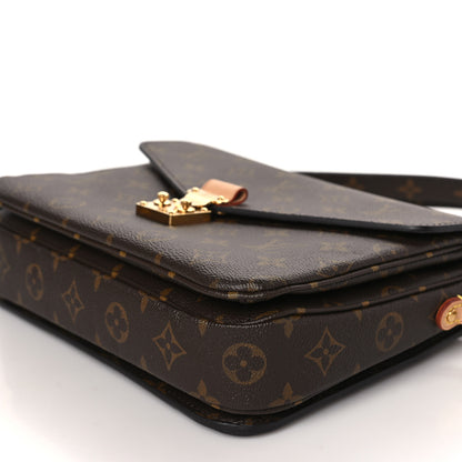 Louis Vuitton Monogram Pochette Metis 8 of 8