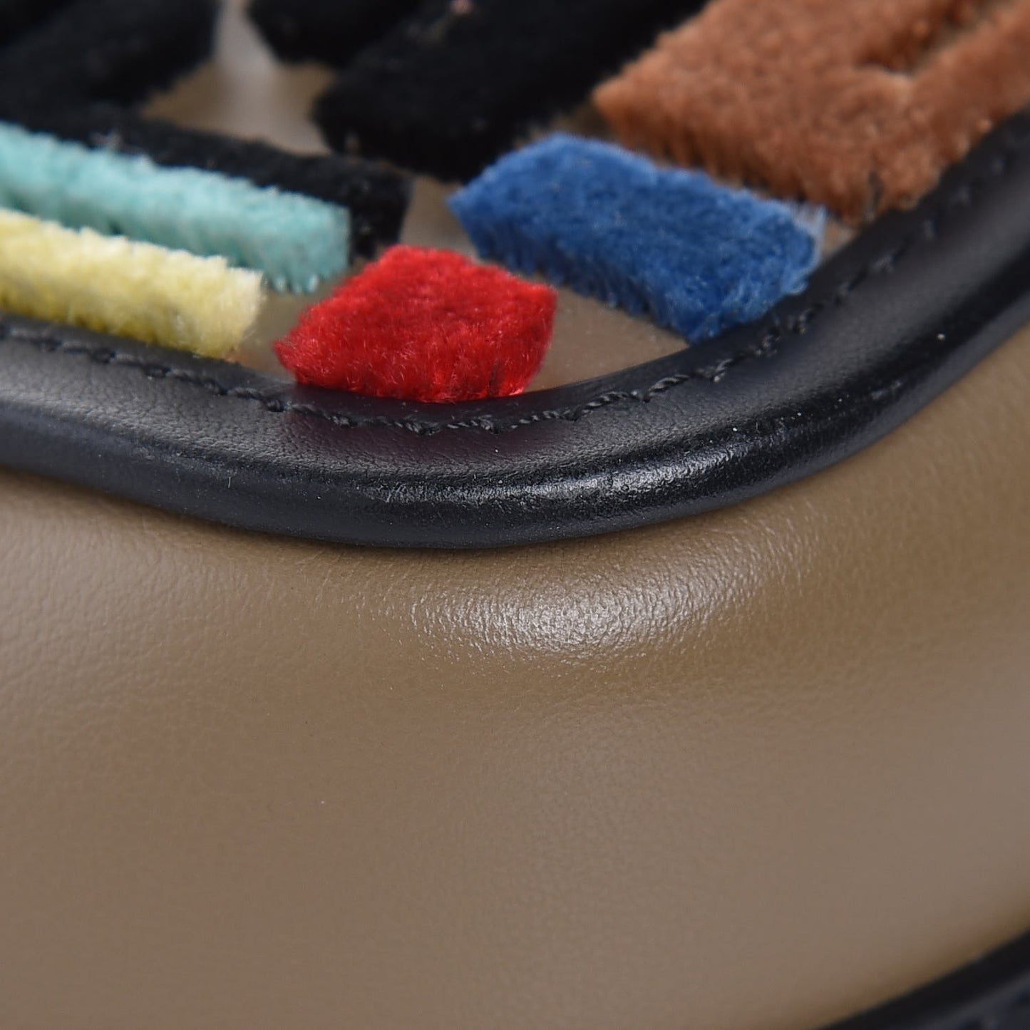 Vitello Century Velvet F is Fendi FF Multicolor Bi-Color Camera Case Fango Black Multicolor