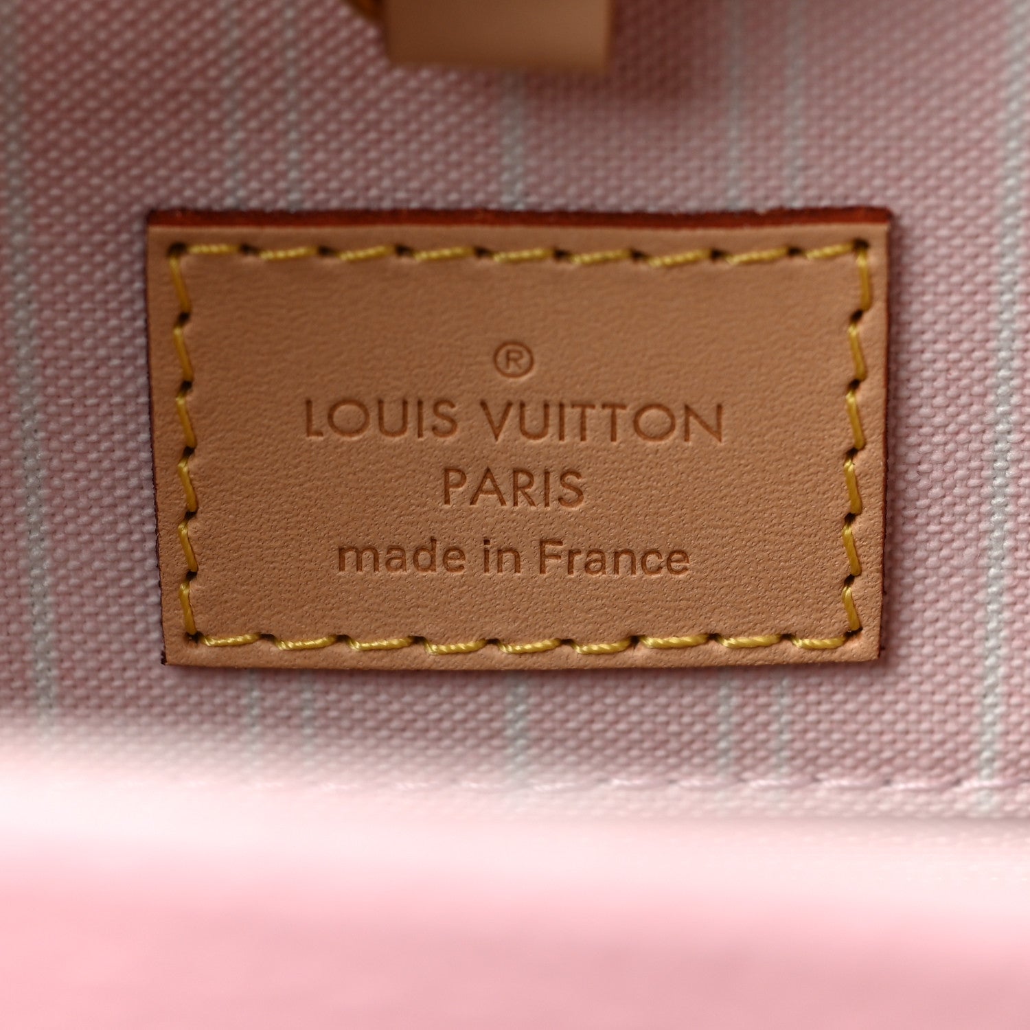 Louis Vuitton Monogram Giant By The Pool Hawaii Onthego GM Light Pink 5 of 7