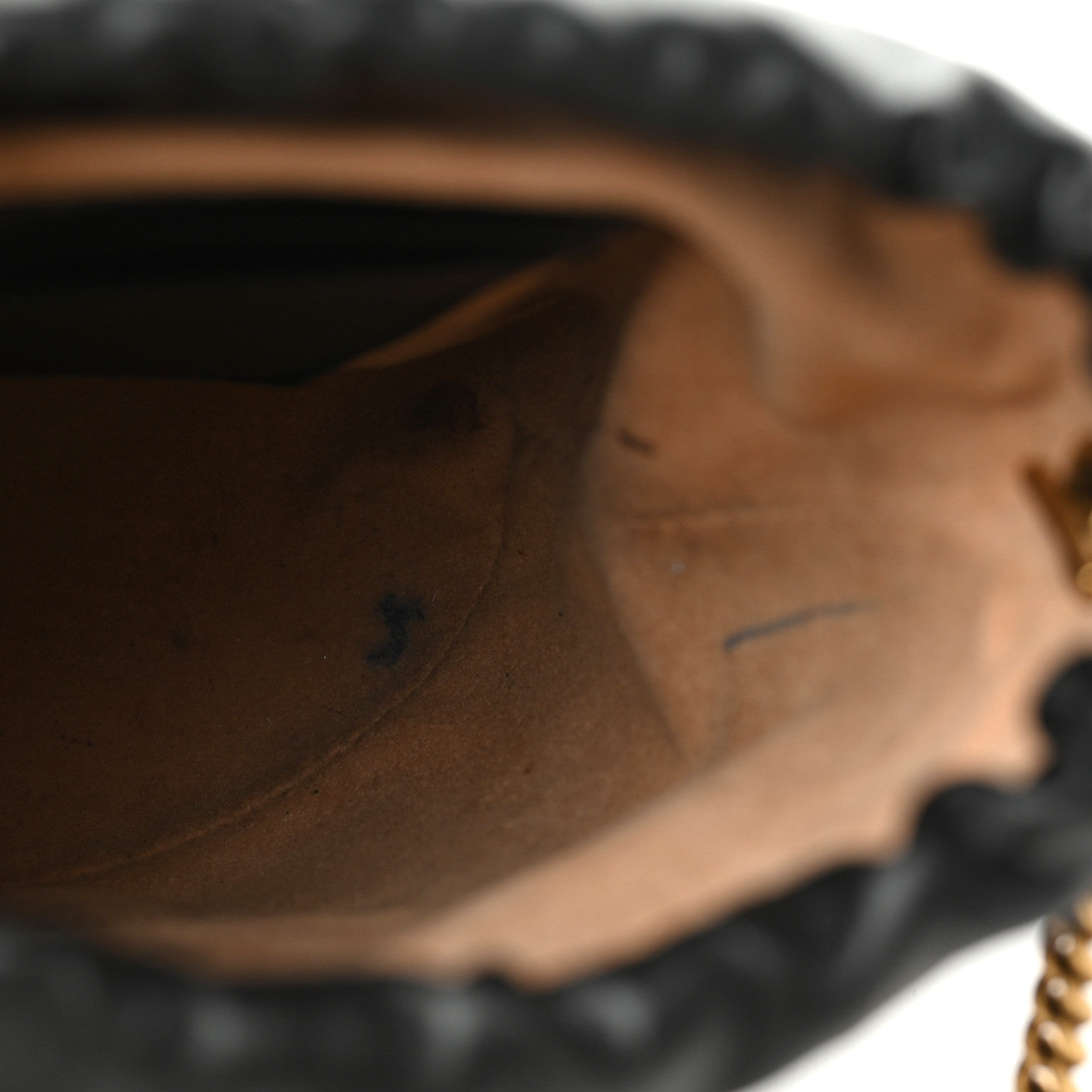 Calfskin Matelasse Mini GG Marmont 2.0 Bucket Bag Black