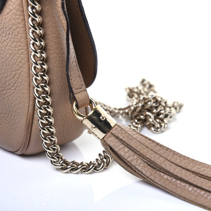 Gucci Pebbled Calfskin Medium Soho Flap Crossbody Camelia 23 of 23