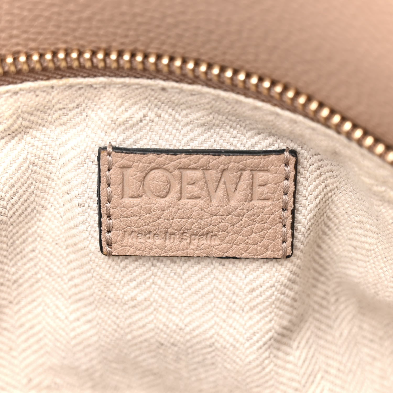 Loewe Calfskin Medium Puzzle Bag Sand 6 of 14