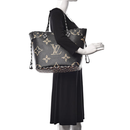 Louis Vuitton Monogram Giant Jungle Neverfull MM Black 2 of 11