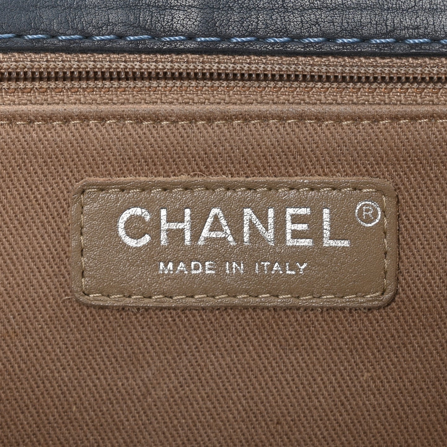 Washed Calfskin Quilted Hamptons Flap Bag Blue