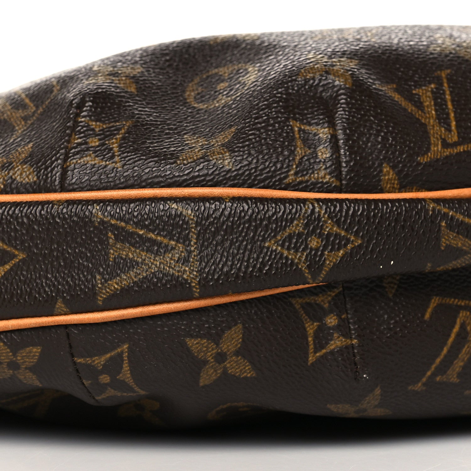 Louis Vuitton Monogram Croissant MM 8 of 9