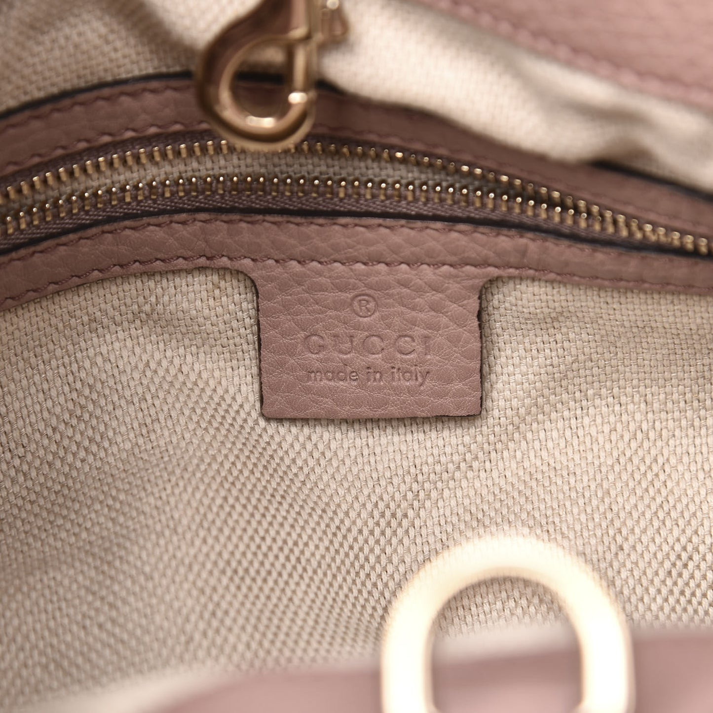 Pebbled Calfskin Medium Soho Chain Shoulder Bag Dark Cipria