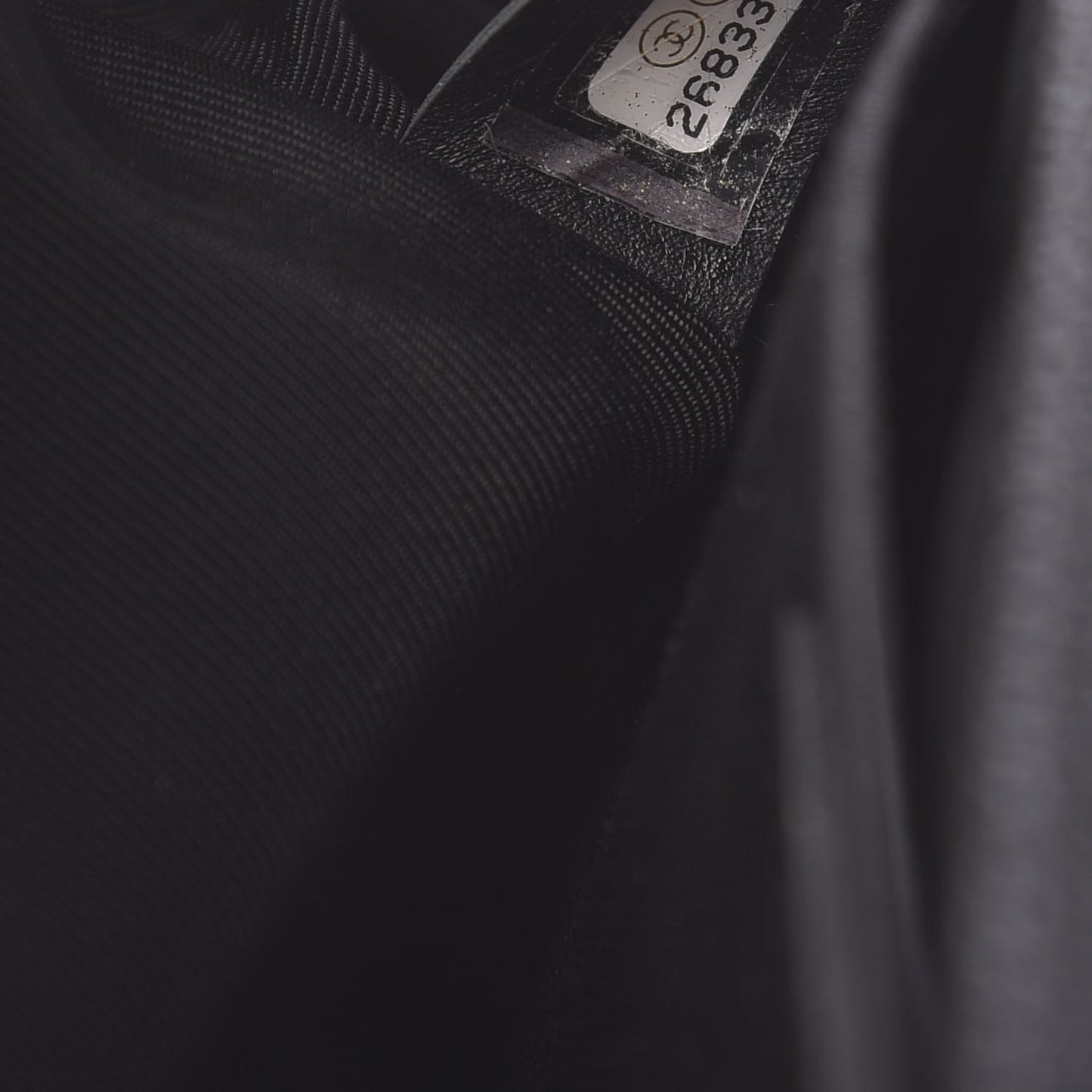 Caviar Quilted Medium Boy Flap Black