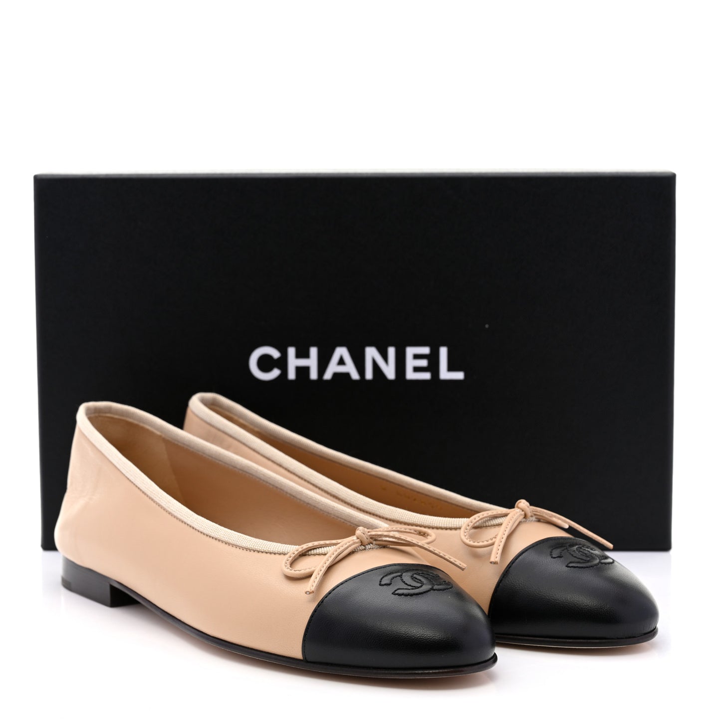 Lambskin Cap Toe CC Ballerina Flats 40 Beige Black