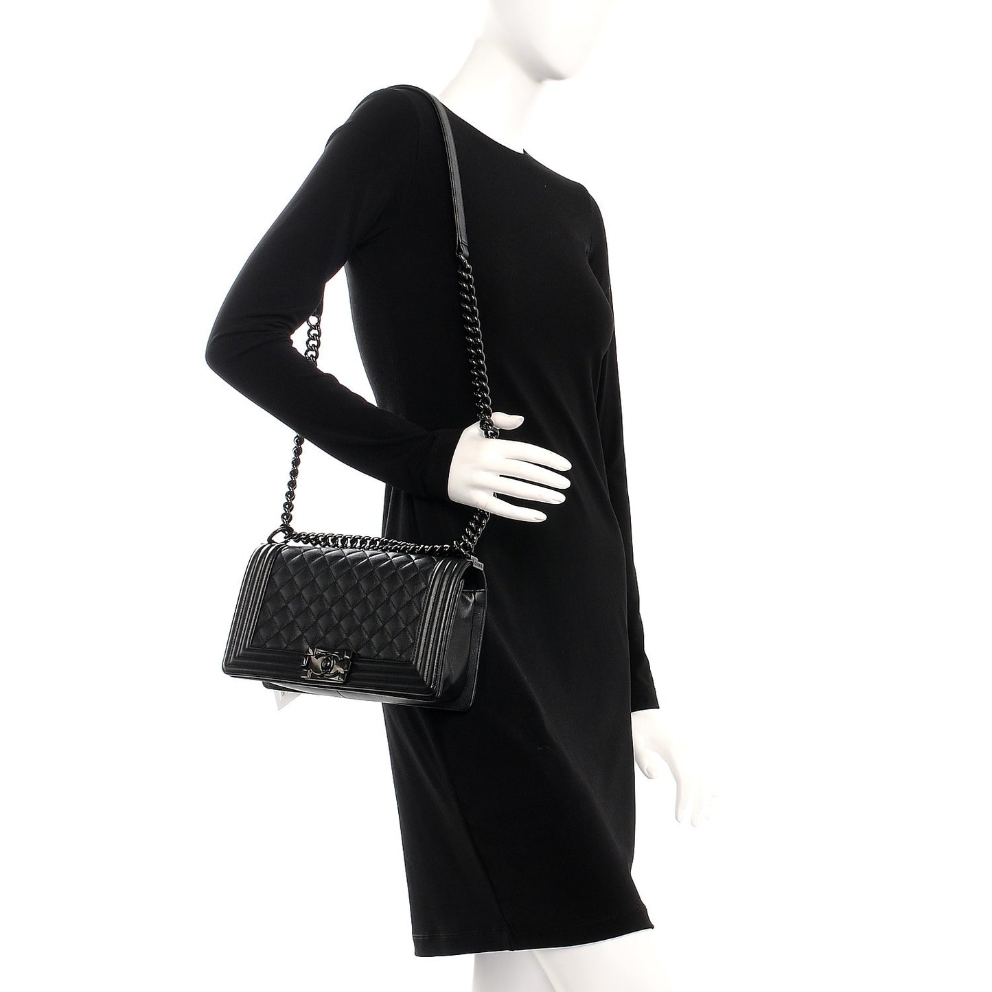 Caviar Quilted Medium Boy Flap So Black