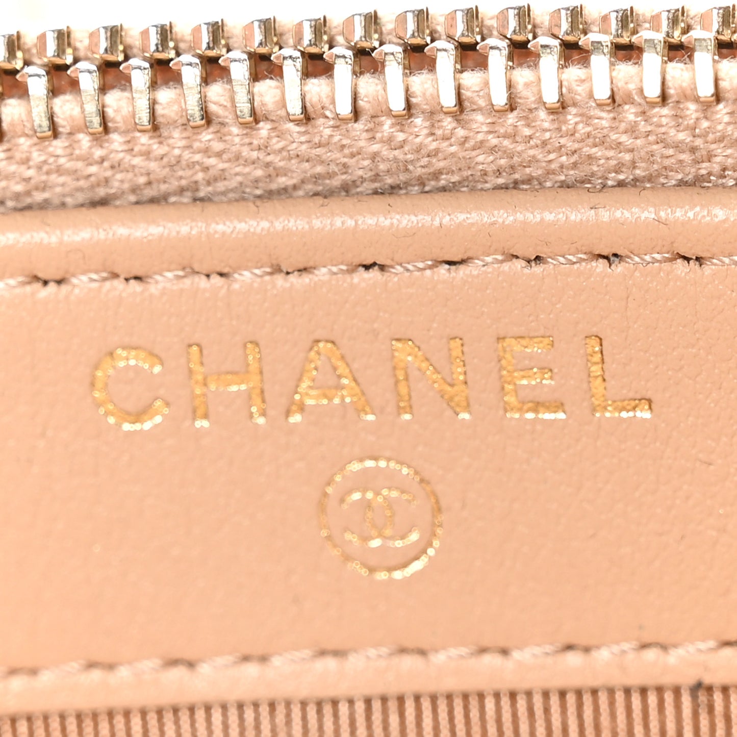 Caviar Quilted Small Clutch With Chain Beige