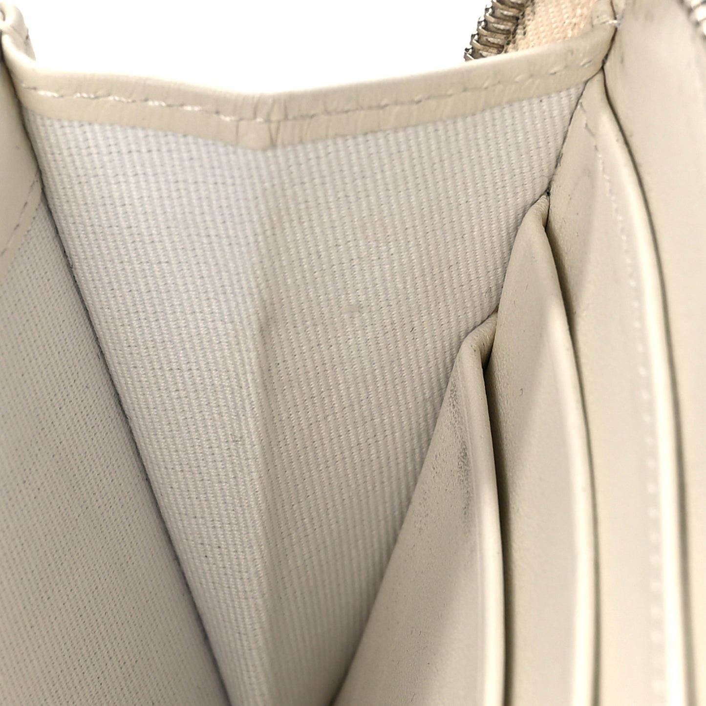 Caviar Quilted Large Gusset Zip Around Wallet White