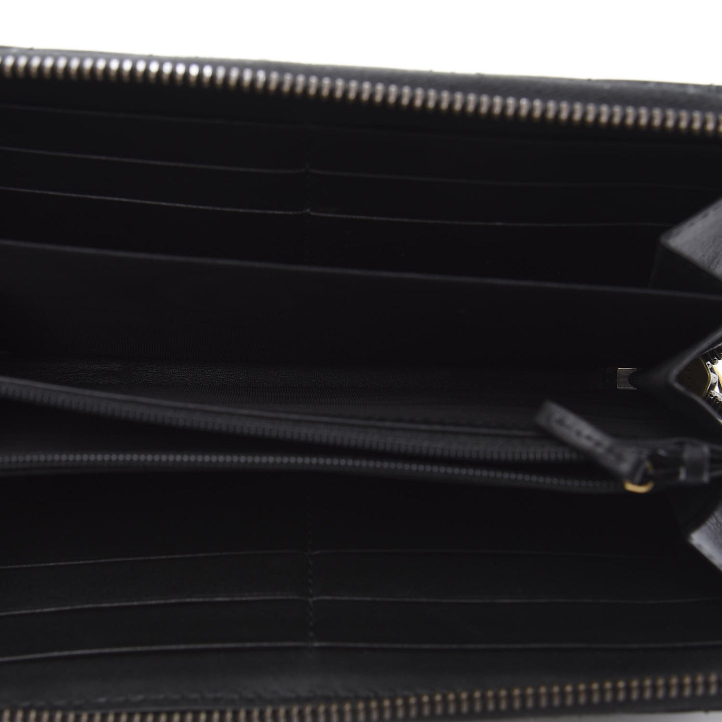 Calfskin Matelasse Pearly GG Marmont Zip Around Wallet Black