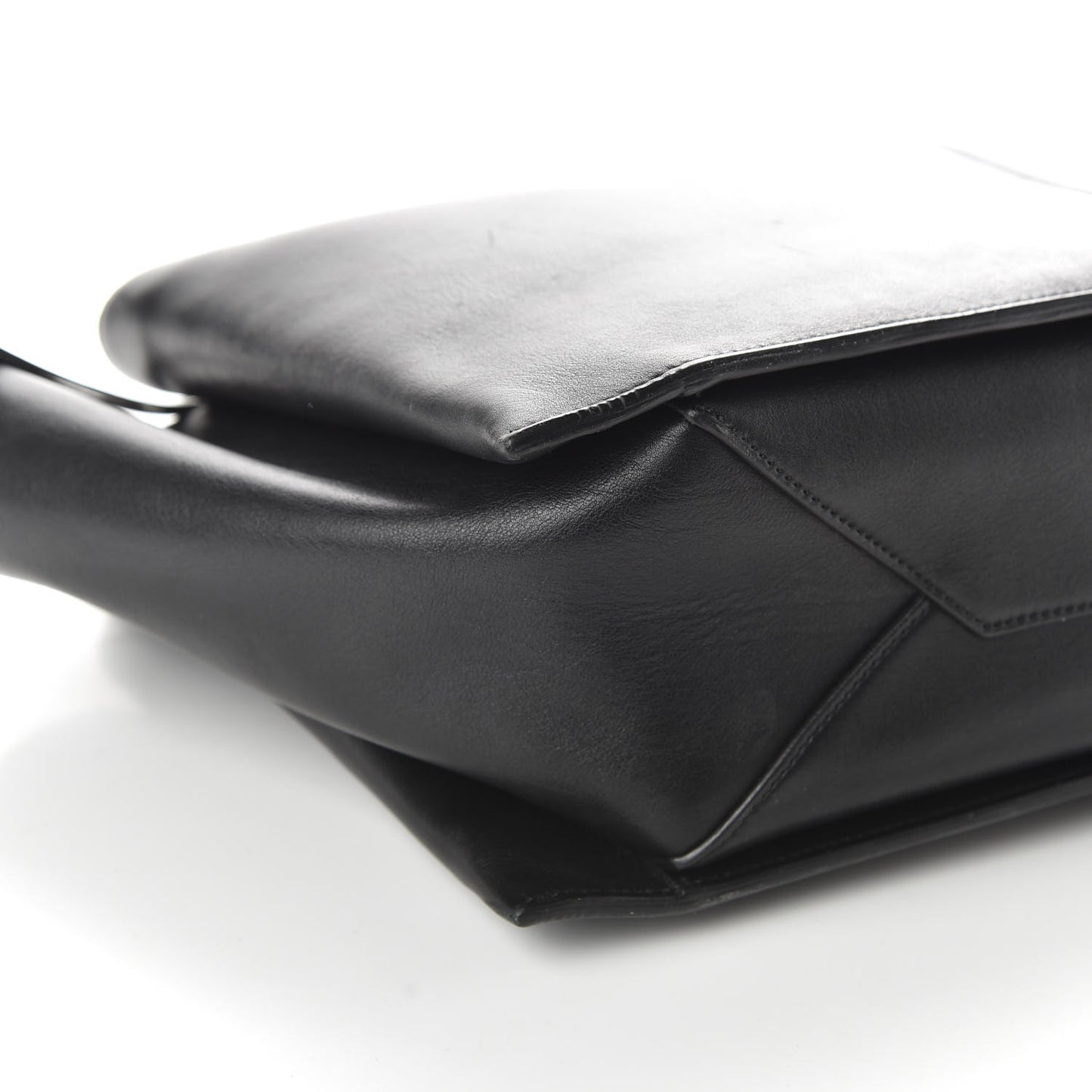 Supple Natural Calfskin Medium Tri-Fold Bag Black