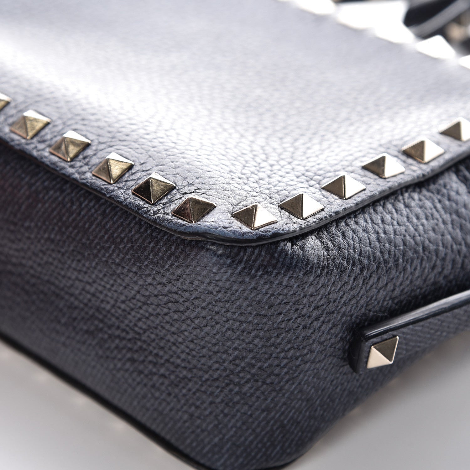 Valentino Garavani Pebbled Calfskin Rockstud Camera Crossbody Bag Deep Denim 10 of 14