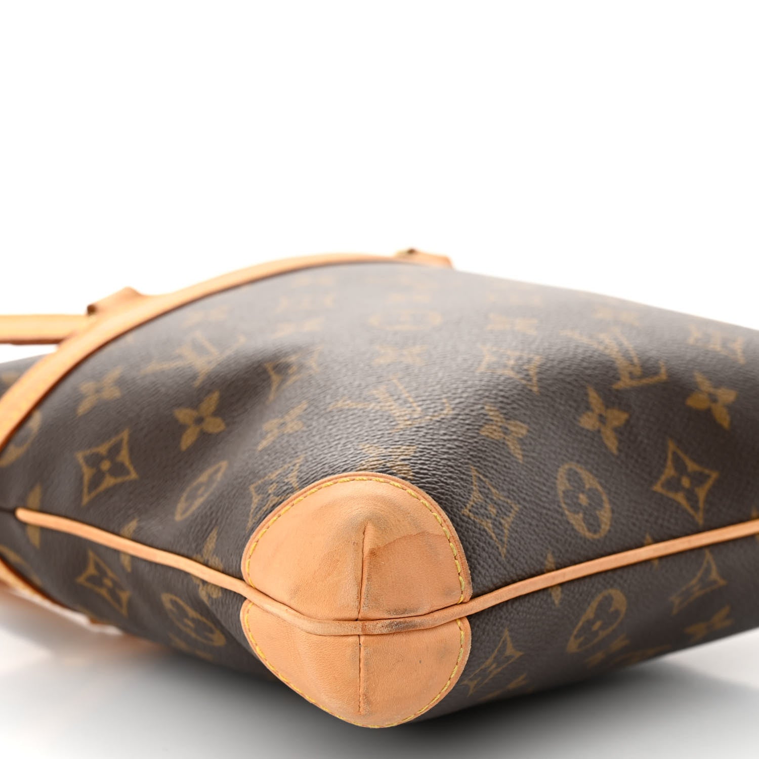 Louis Vuitton Monogram Sac Coussin GM 8 of 9