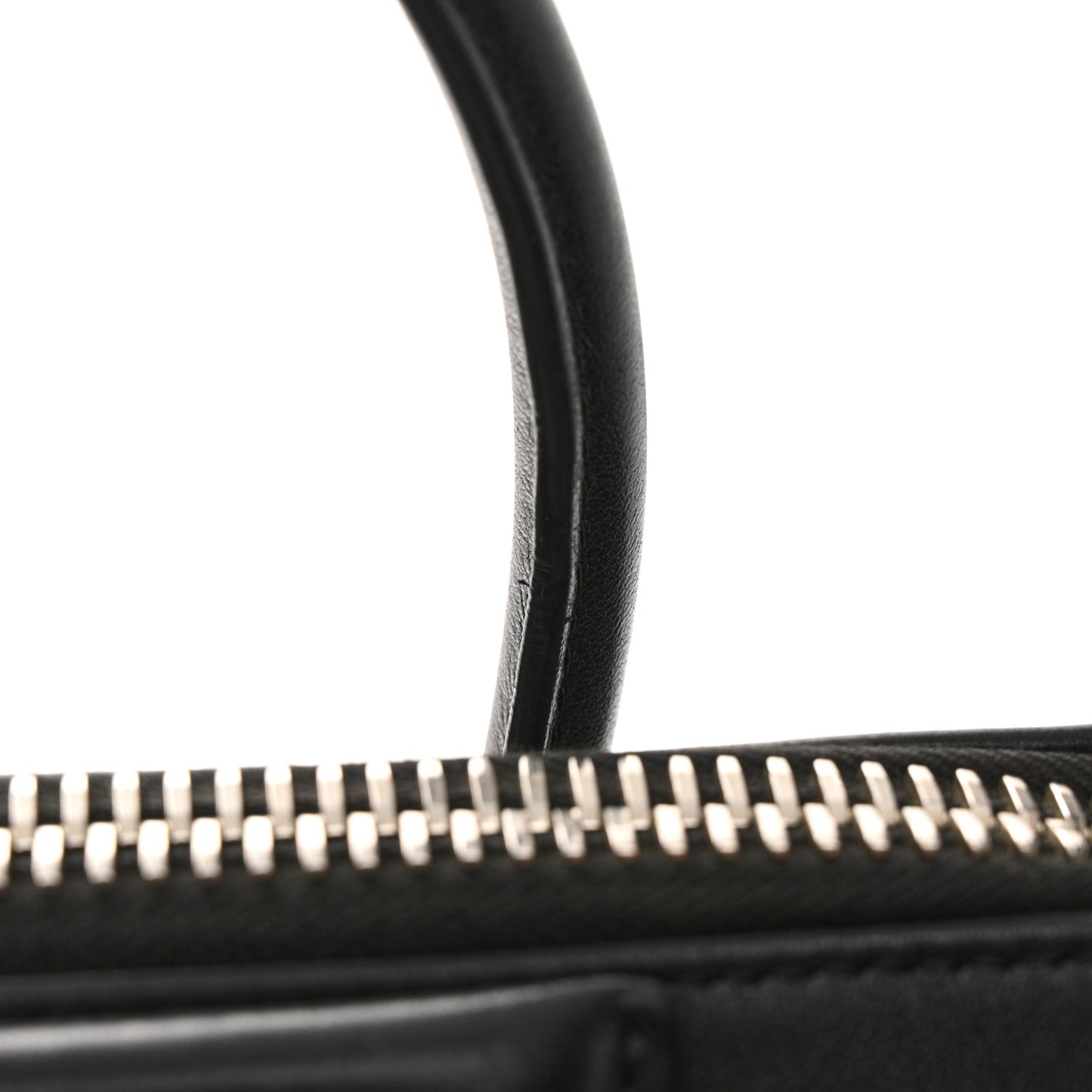 Calfskin Medium Metal Antigona Black