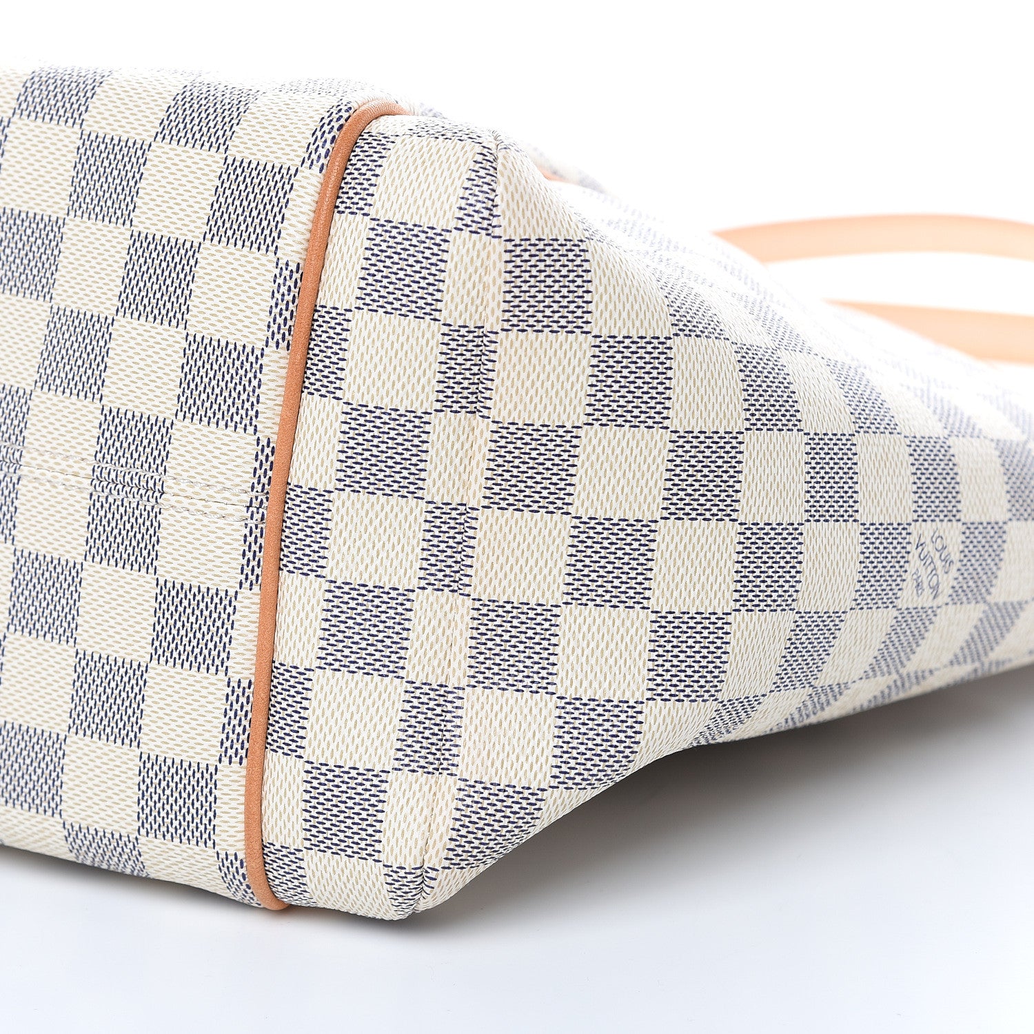 Louis Vuitton Damier Azur Totally MM 8 of 9