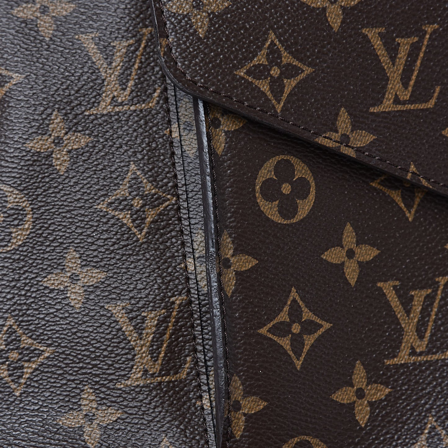 Monogram Metis