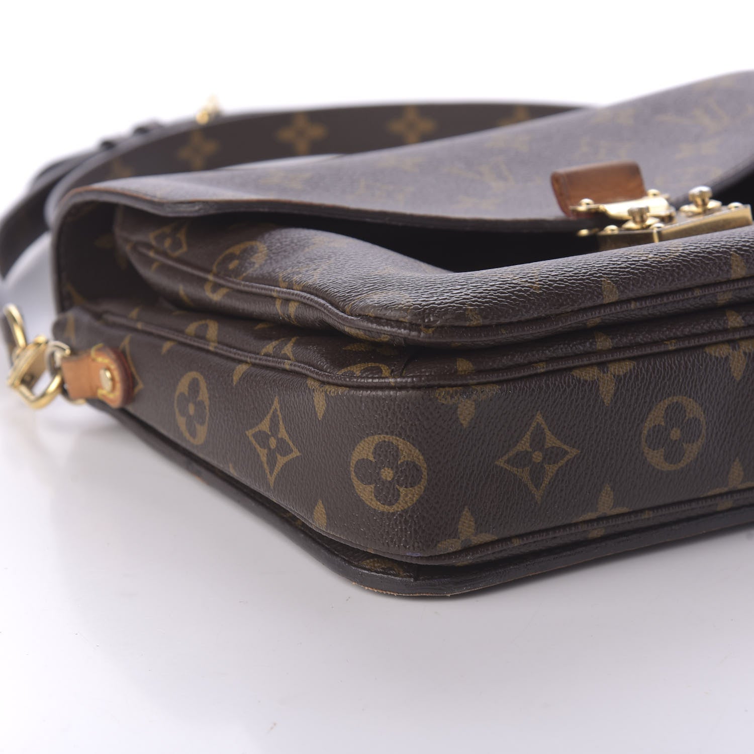 Louis Vuitton Monogram Pochette Metis 6 of 9