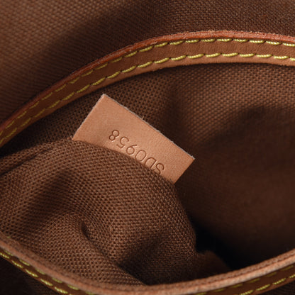 Louis Vuitton Monogram Alma PM 6 of 18