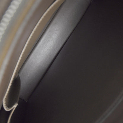 Louis Vuitton Taiga Lozan Grizzli 6 of 7