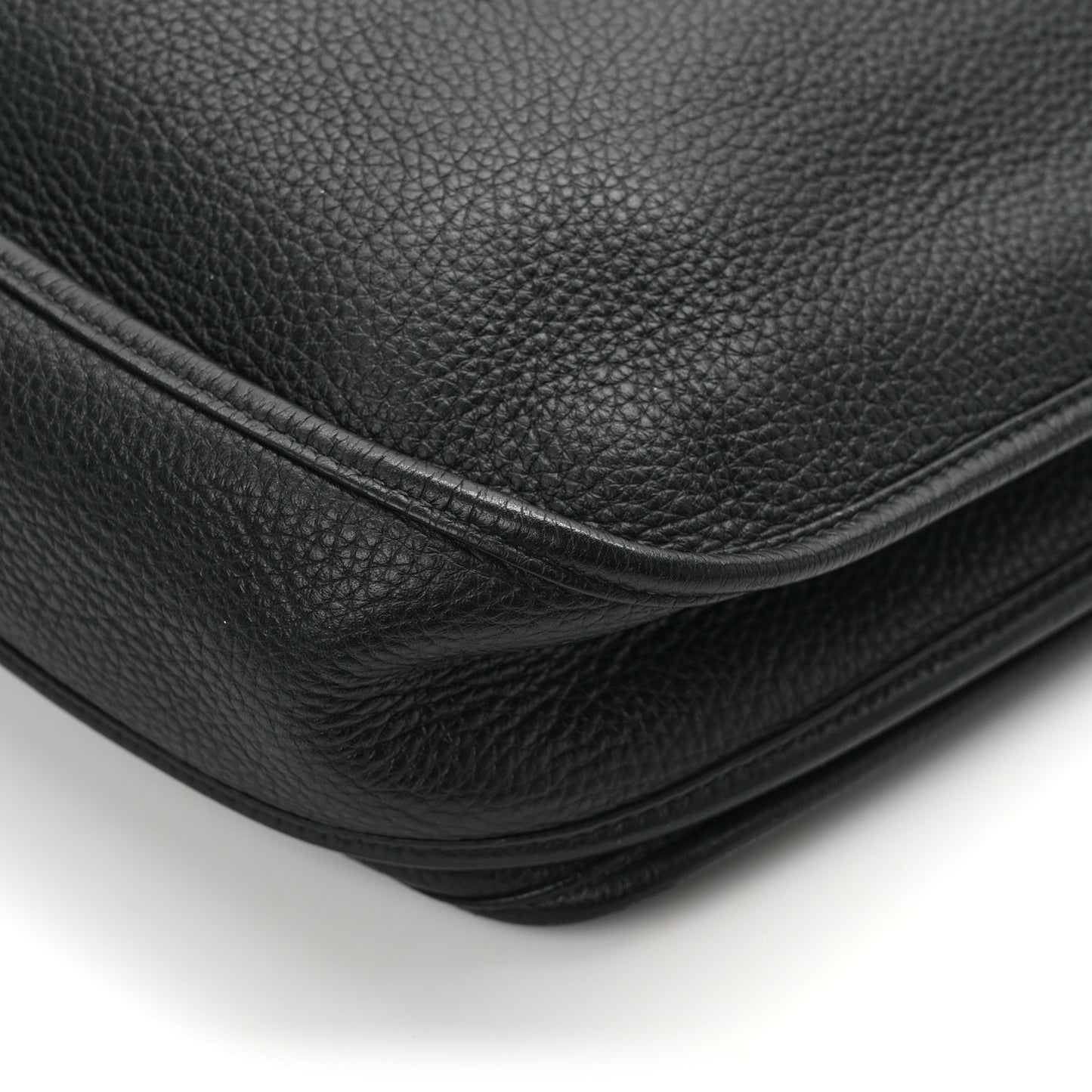 Taurillon Clemence Evelyne III TGM Black