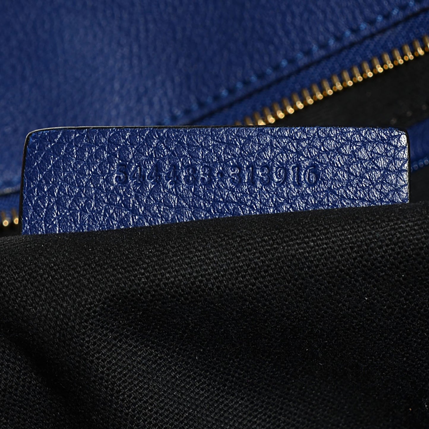 Pebbled Calfskin Large Skull Padlock Zip Around Tote Blue