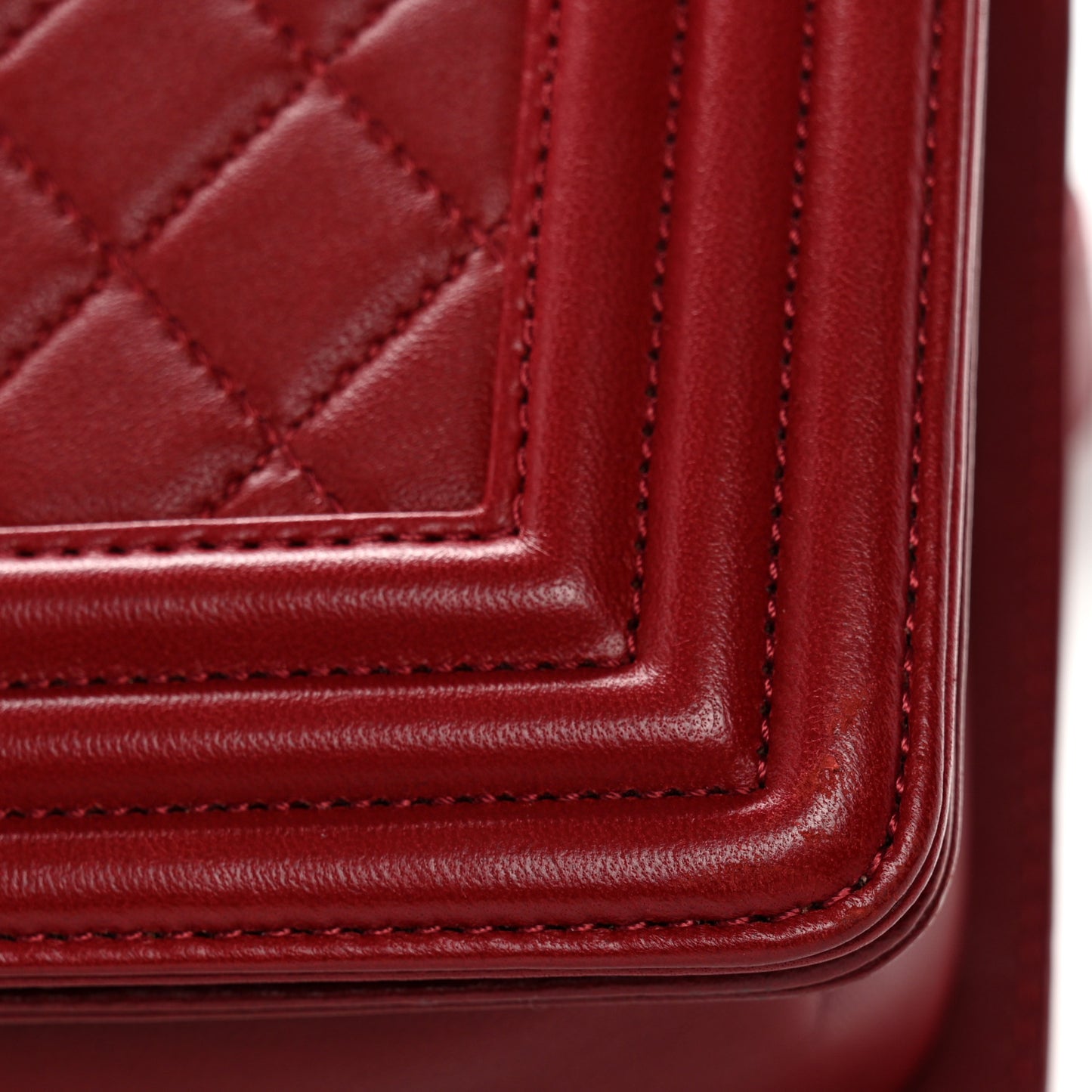 Lambskin Quilted Medium Boy Flap Red
