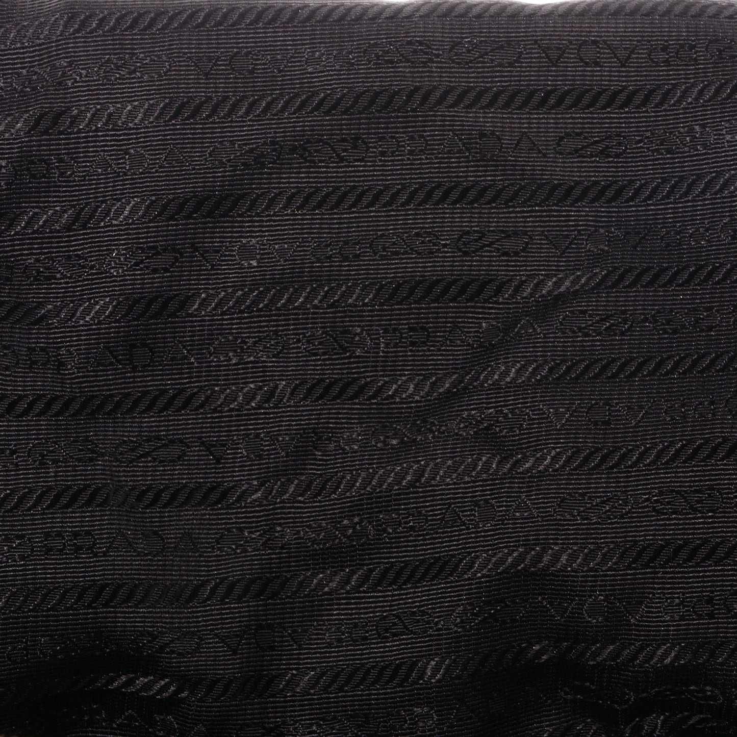 Cervo Lux Chain Shoulder Bag Nero Black