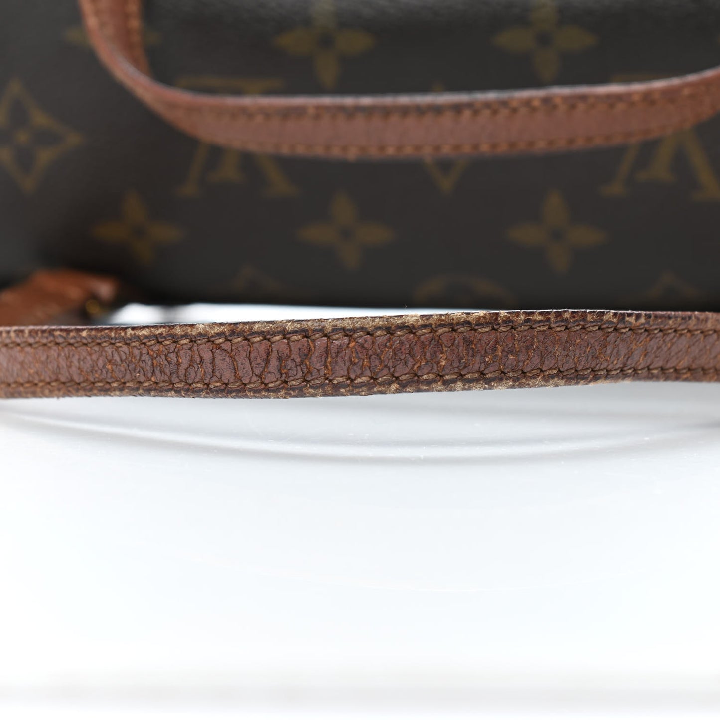 Monogram Papillon 26