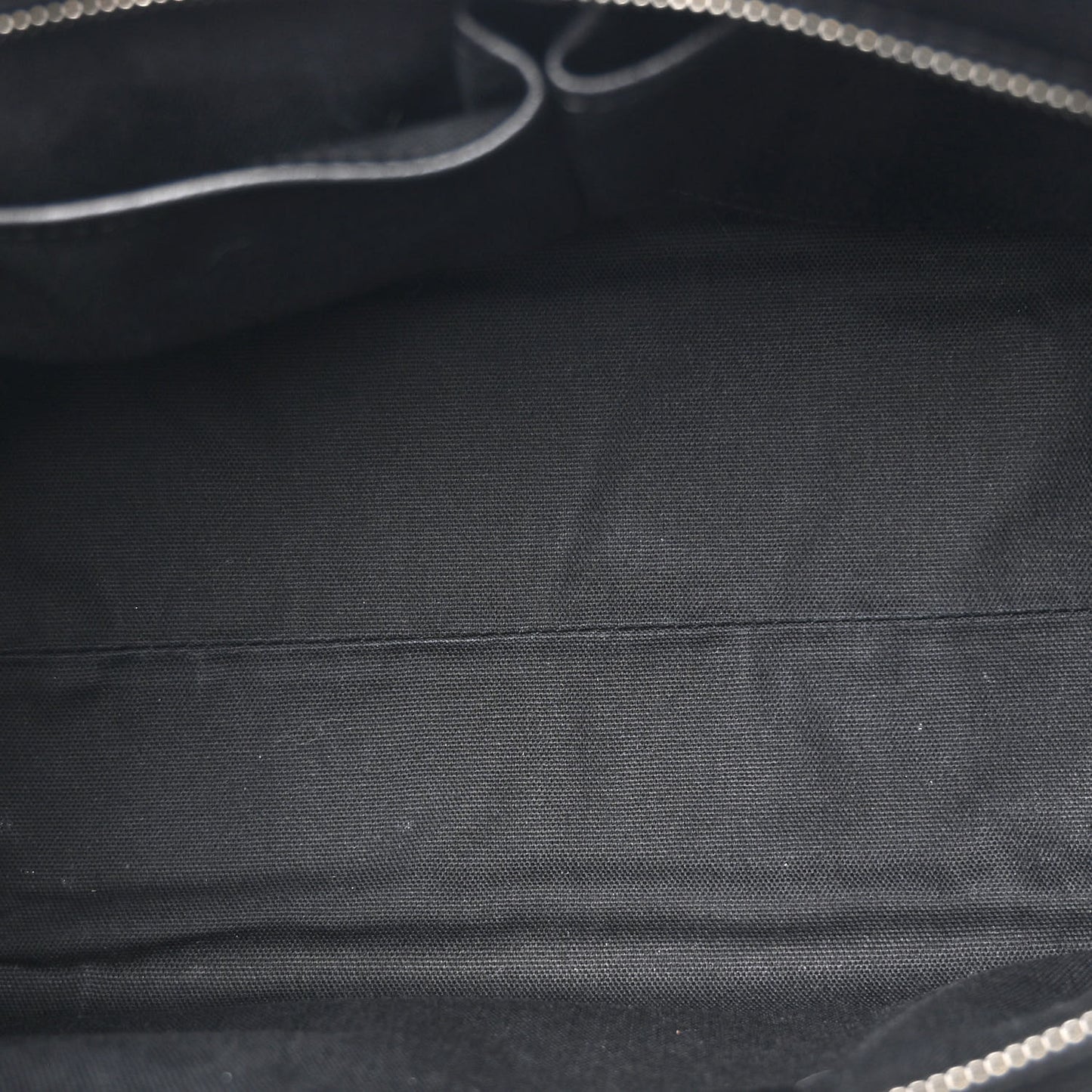 Pebbled Calfskin Small Skull Padlock Zip Around Tote Black