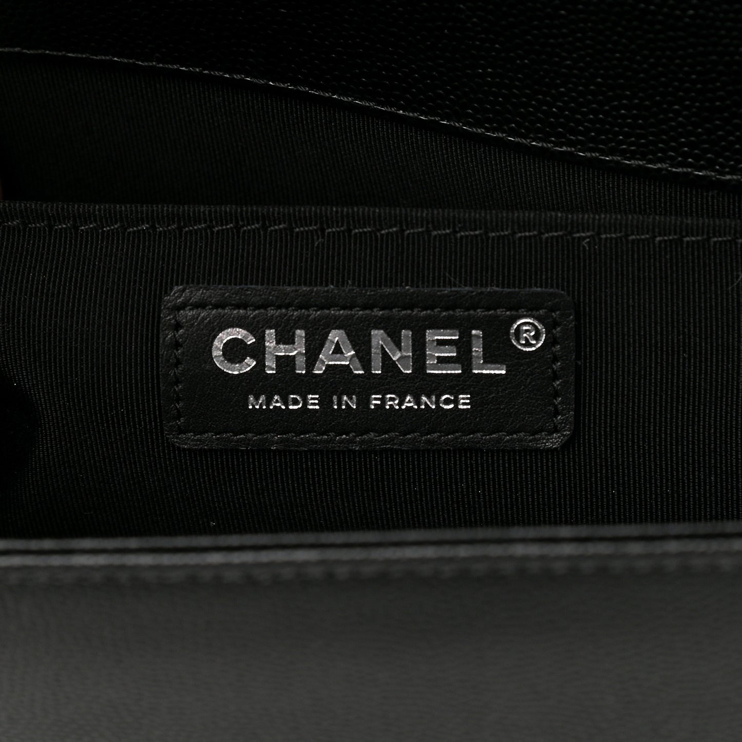 Caviar Quilted Medium Boy Flap Black